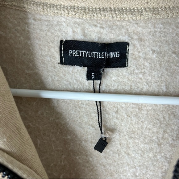 Pretty little thing Sand Oversized Zip Front Sweatshirt size small. - Picture 9 of 16